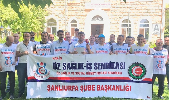 Alacakları geciktirilen sağlıkçılar tepkili!