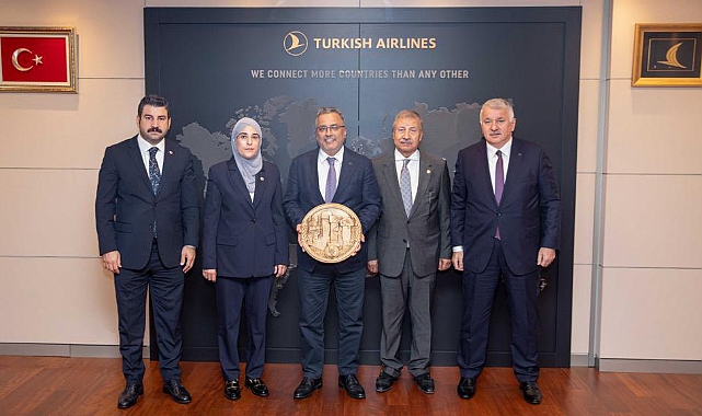 Urfa'nın ulaşım sorunlarını THY Başkanına ilettiler