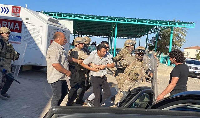'Urfa Milletvekili alıkonuldu' iddiası