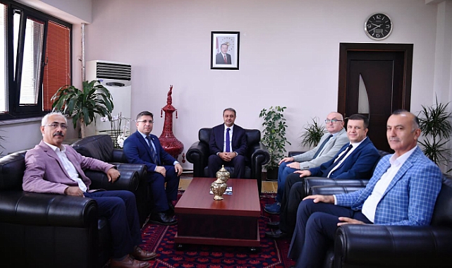 Urfa’nın yeni valisi veda turlarında