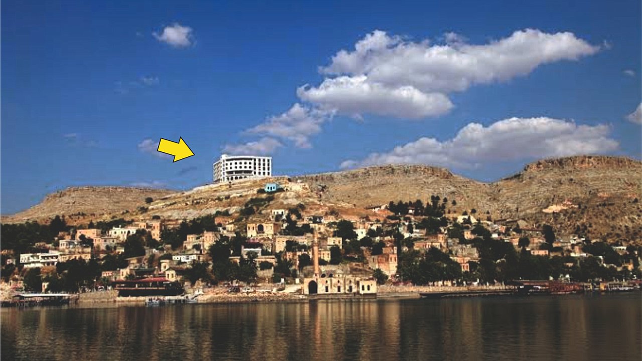 Halfeti'nin silüetini bozan otel yıkılıyor