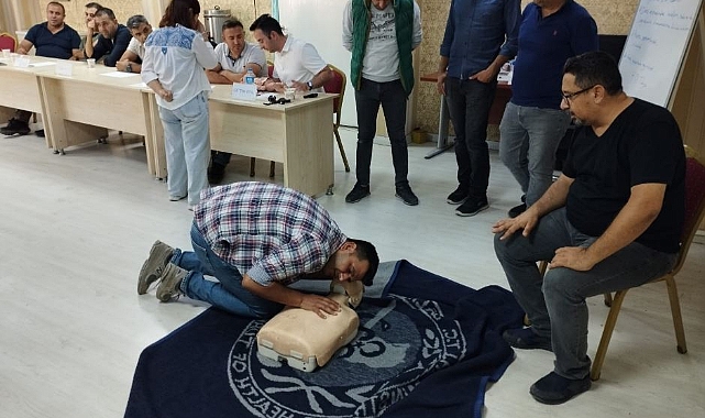 Trafik polislerine ilkyardım eğitimi