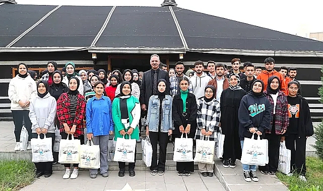 Kuş'tan Öğretmenler Günü mesajı