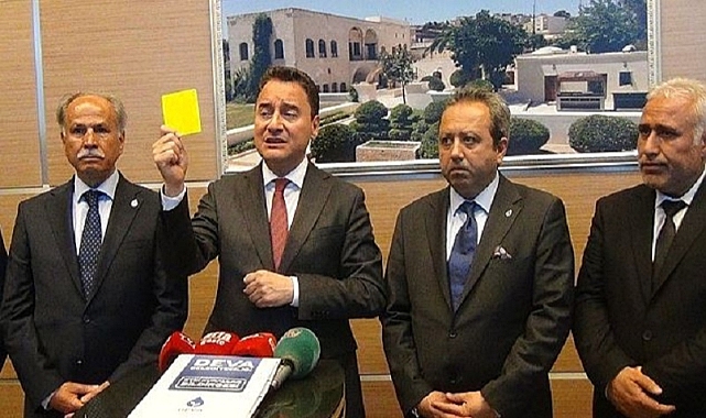 Babacan, Urfa'dan iktidara sarı kart gösterdi