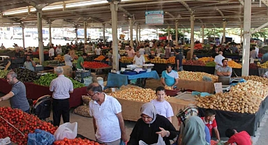 Pazar fiyatları sorunu derinleşiyor! Fırsatçılık had safhada