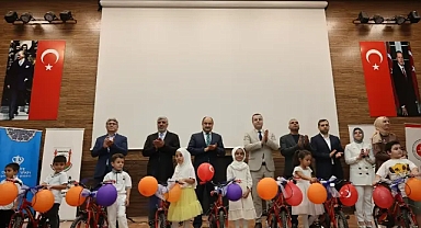 Büyükşehir, 700 bisikletle Kur’an kursu öğrencilerine unutulmaz sevinç yaşattı