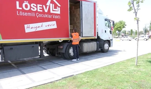 LÖSEV iyilikler tırı Şanlıurfa'da