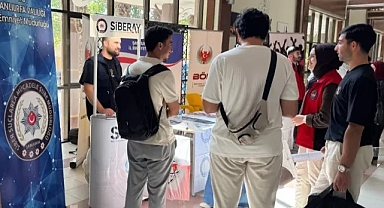 Polis, üniversite öğrencilerini teknoloji ve siber güvenlik konusunda bilgilendirdi