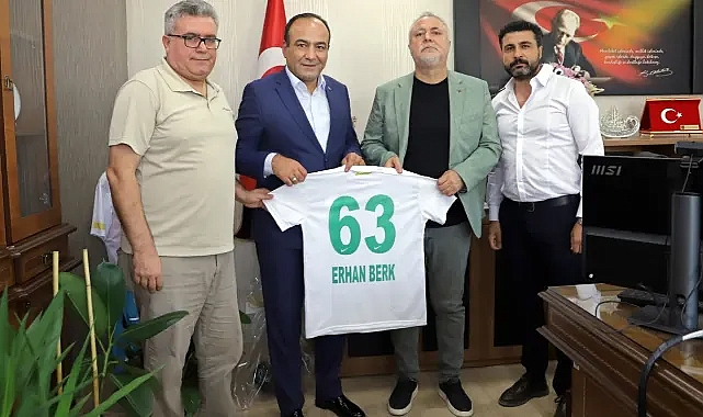 Saraçoğlu'nun destek arayışları sürüyor