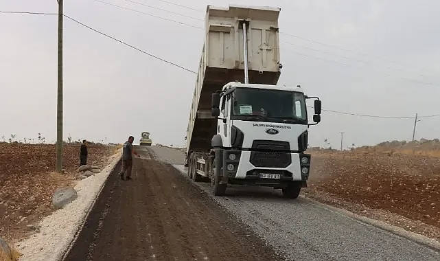 Büyükşehir, Karaköprü kırsalında yolları yeniliyor