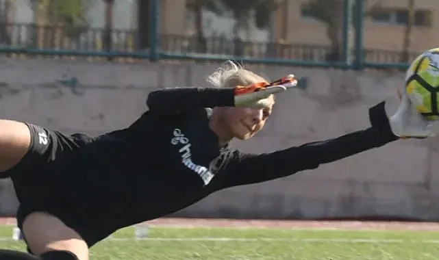 Siverek kalesi 'Uçan kraliçe'ye teslim