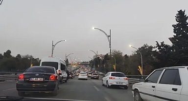 Şanlıurfa'da okullar açıldı, trafik çıldırttı