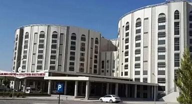 Şanlıurfalı eğitimci sağlık sistemine ‘haho’ çekti!