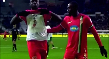 Amedspor'un golünü Şeyhmus Özer'e armağan etti