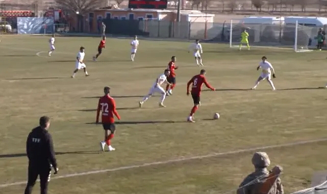 Karaköprü'nün 3 maçlık serisi sona erdi