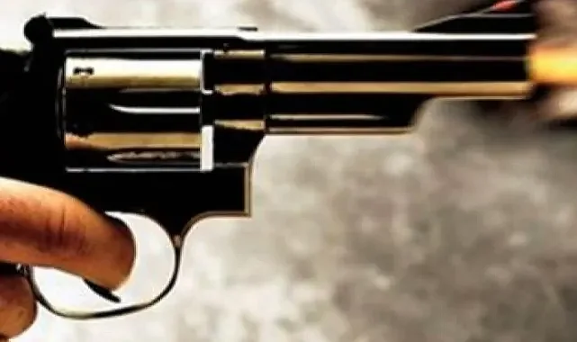 Şanlıurfa’da bir muhtarın evi ve aracı tarandı