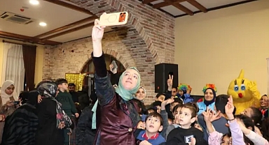 Şanlıurfa'da Yetimler İyilik Sofrasında Buluştu