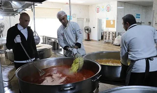 Haliliye’de evlere iftar ikramı devam ediyor