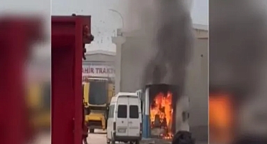 Şanlıurfa’da elektrik panosu bomba gibi patladı