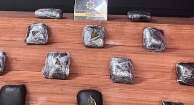 Şanlıurfa’da bir araçta 8 kg uyuşturucu ele geçirildi