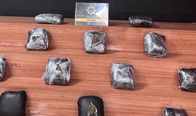 Şanlıurfa’da bir araçta 8 kg uyuşturucu ele geçirildi