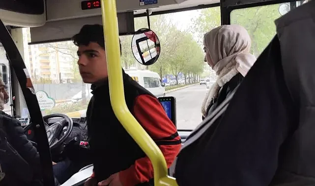 Şanlıurfa'da otobüse binenleri bu kez farkı bir ses karşıladı
