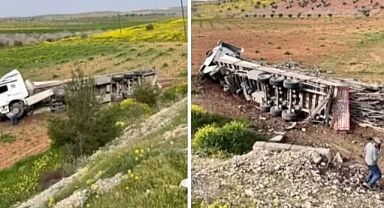 Şanlıurfa'da TIR kazası
