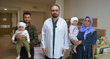 Şanlıurfa iki bebek, 'sesle' tanıştı