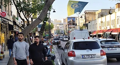 Taraftar şehri süsledi, maçı bekliyor