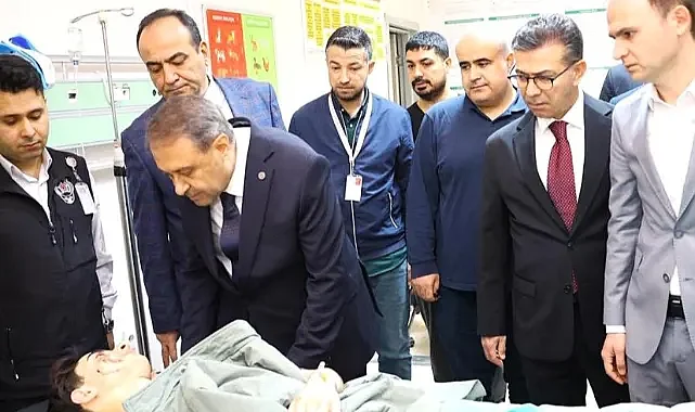 Validen yaralılara ziyaret