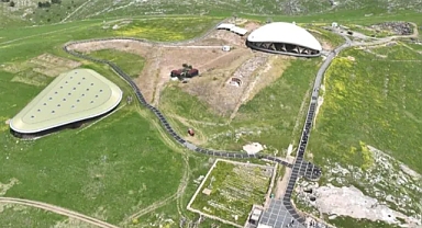 Göbeklitepe, baharla birlikte yemyeşil oldu
