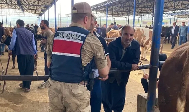 Hayvan pazarları ve kurban satış alanlarında tedbirler artırıldı