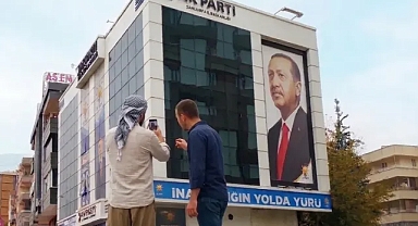 Ak Parti'de değişim rüzgarı Şanlıurfa'ya da yansır mı?