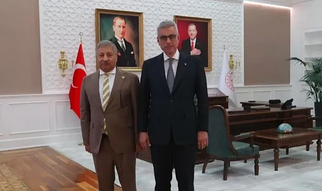Birecik'in sağlık sorunları Bakan Memişoğlu'na iletildi
