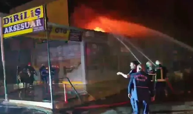 Evren Sanayi Sitesi’nde korkutan yangın (VİDEO)