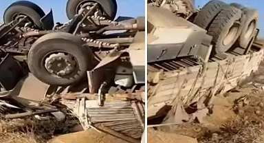 Eyyübiye’de buğday yüklü kamyon devrildi