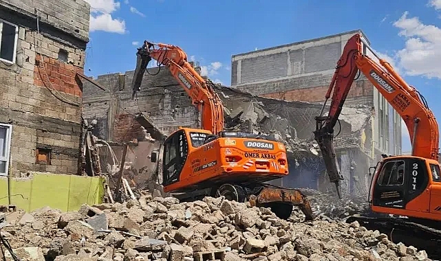 Eyyübiye'de SSK Caddesi'nde genişletme çalışmaları
