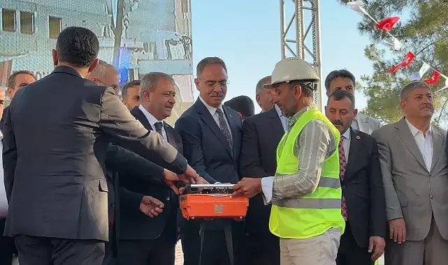Gülpınar’dan Erdoğan vurgusu: ‘O olduğu sürece yanındayız’ (VİDEO)