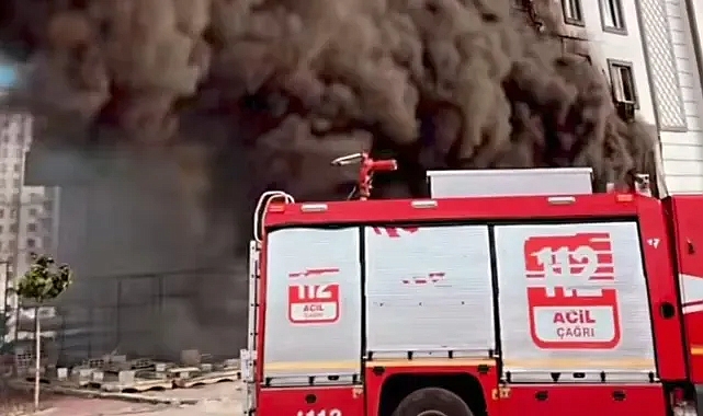 Şanlıurfa'da bir dükkanda büyük yangın (VİDEO)