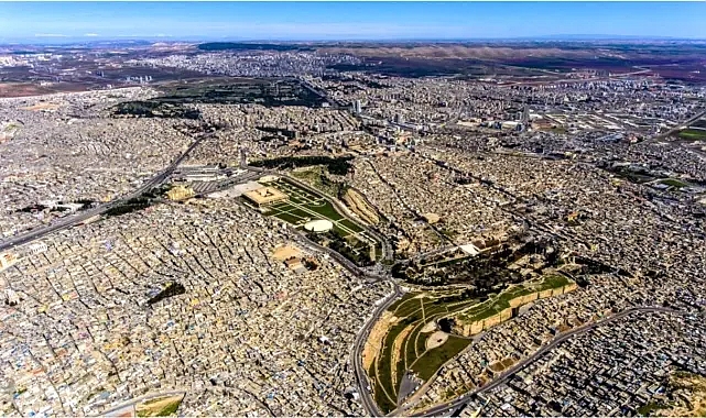Şanlıurfa'da sıcak hava hayatı olumsuz etkiliyor