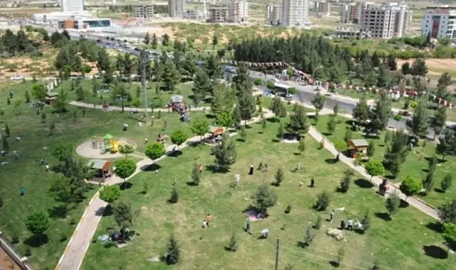 Şanlıurfalılar mesire alanlarına akın etti