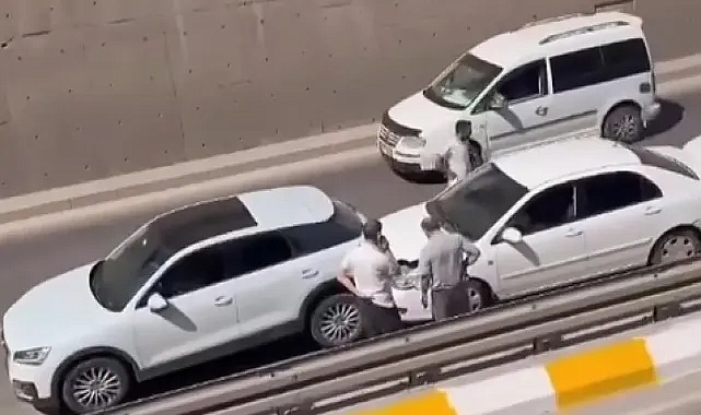 Uçaksavar Kavşağı'nda zincirleme trafik kazası