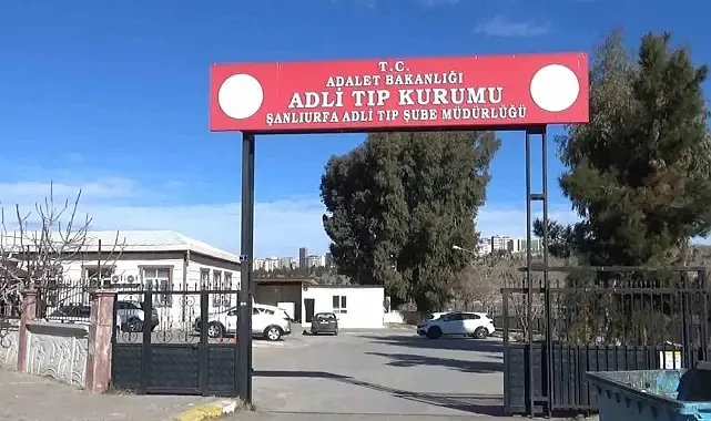 Yolun karşısına geçmeye çalışan yayaya araç çarptı: 1 ölü