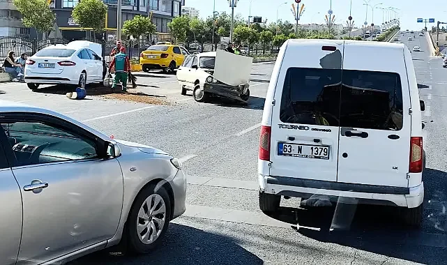 Çevik kuvvet kavşağında feci kaza
