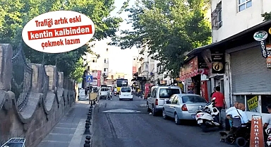 Demokrasi caddesi için flaş öneri