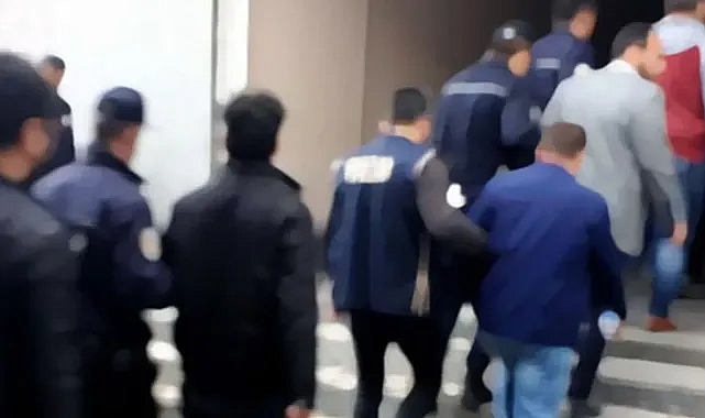 Sahte polis çetesi yaşlı çifti milyonlarca lira dolandırdı