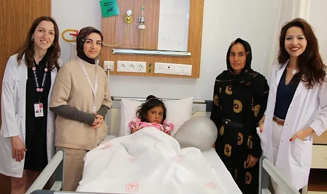 Şanlıurfa'da 5 yaşındaki çocuğun görme yetisi kurtarıldı (VİDEO)