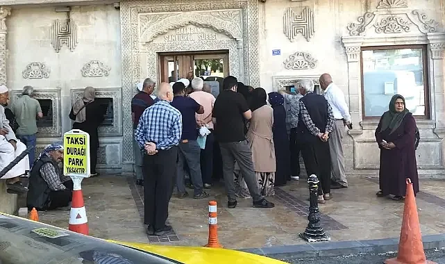 Şanlıurfa'da 'Aile kart' yoğunluğu