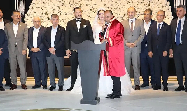 Şanlıurfa'da siyaset dünyasını buluşturan düğün