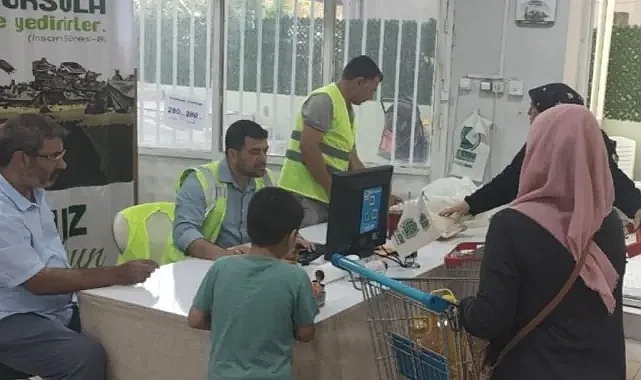 Umut Kervanı Derneği, muhtaçların yanında